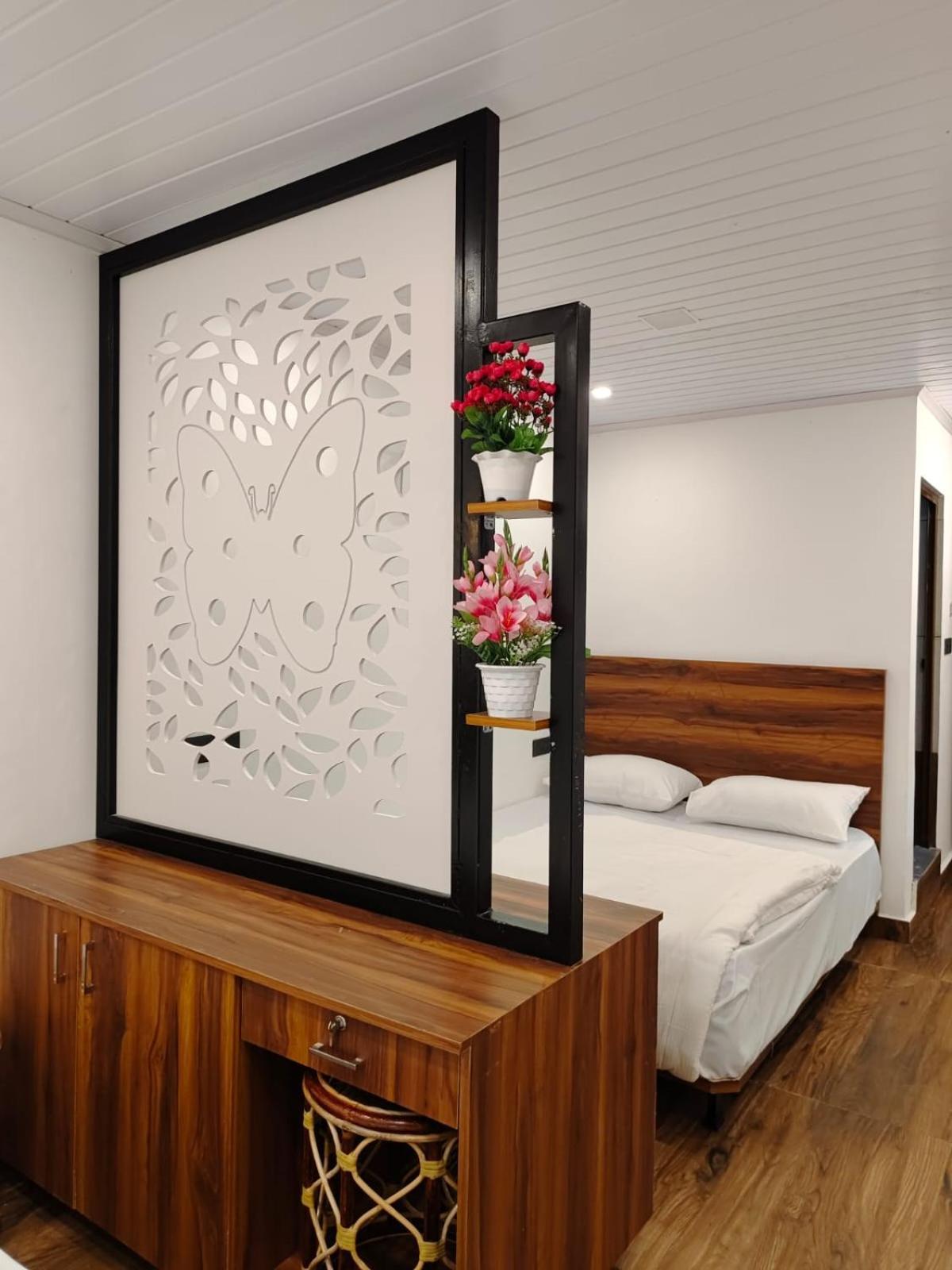 Birdwing Cottage, مونار المظهر الخارجي الصورة